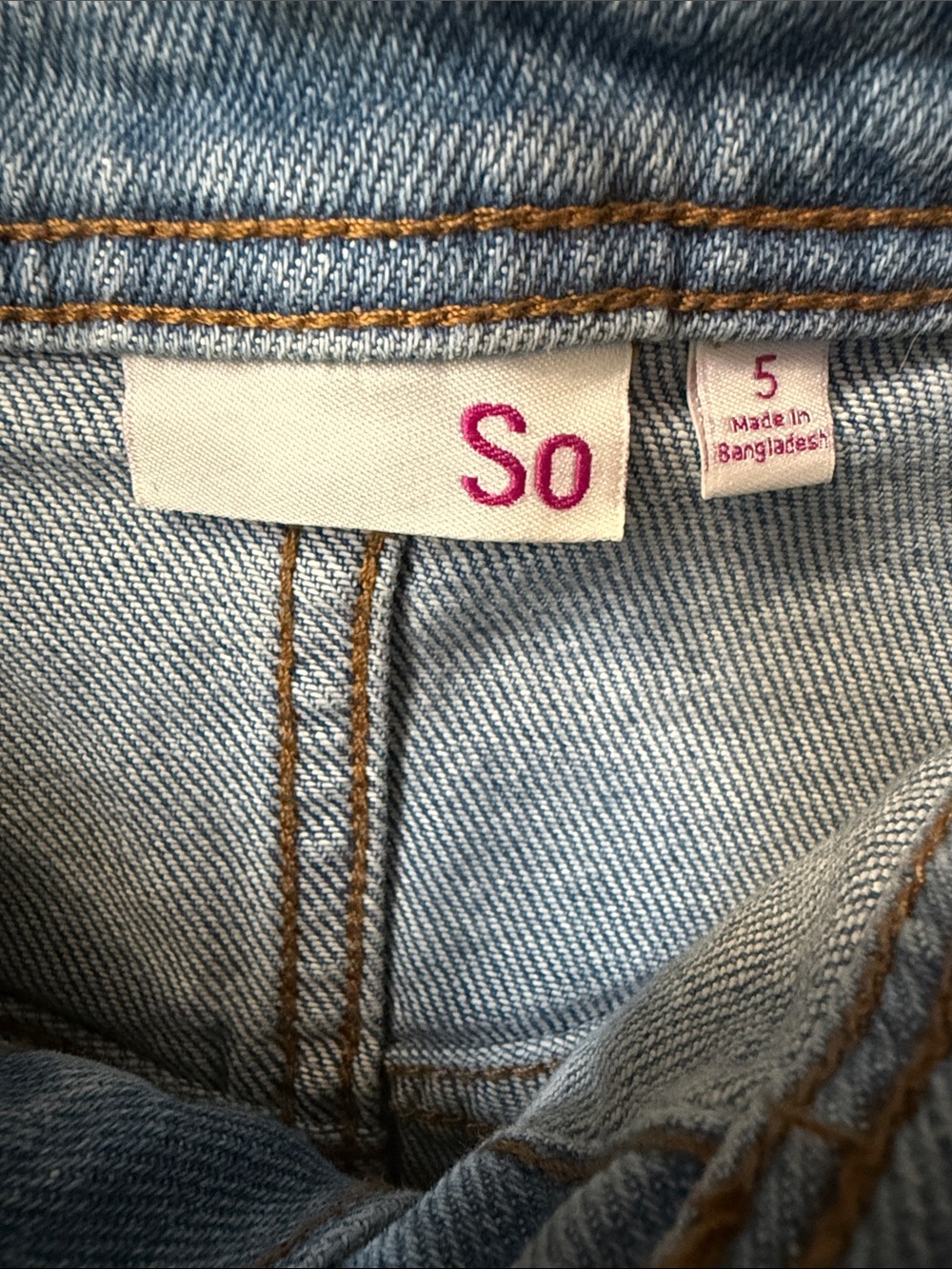 SO Light Blue Denim Jeans with Pink Logo Tag - Picture 2 of 3